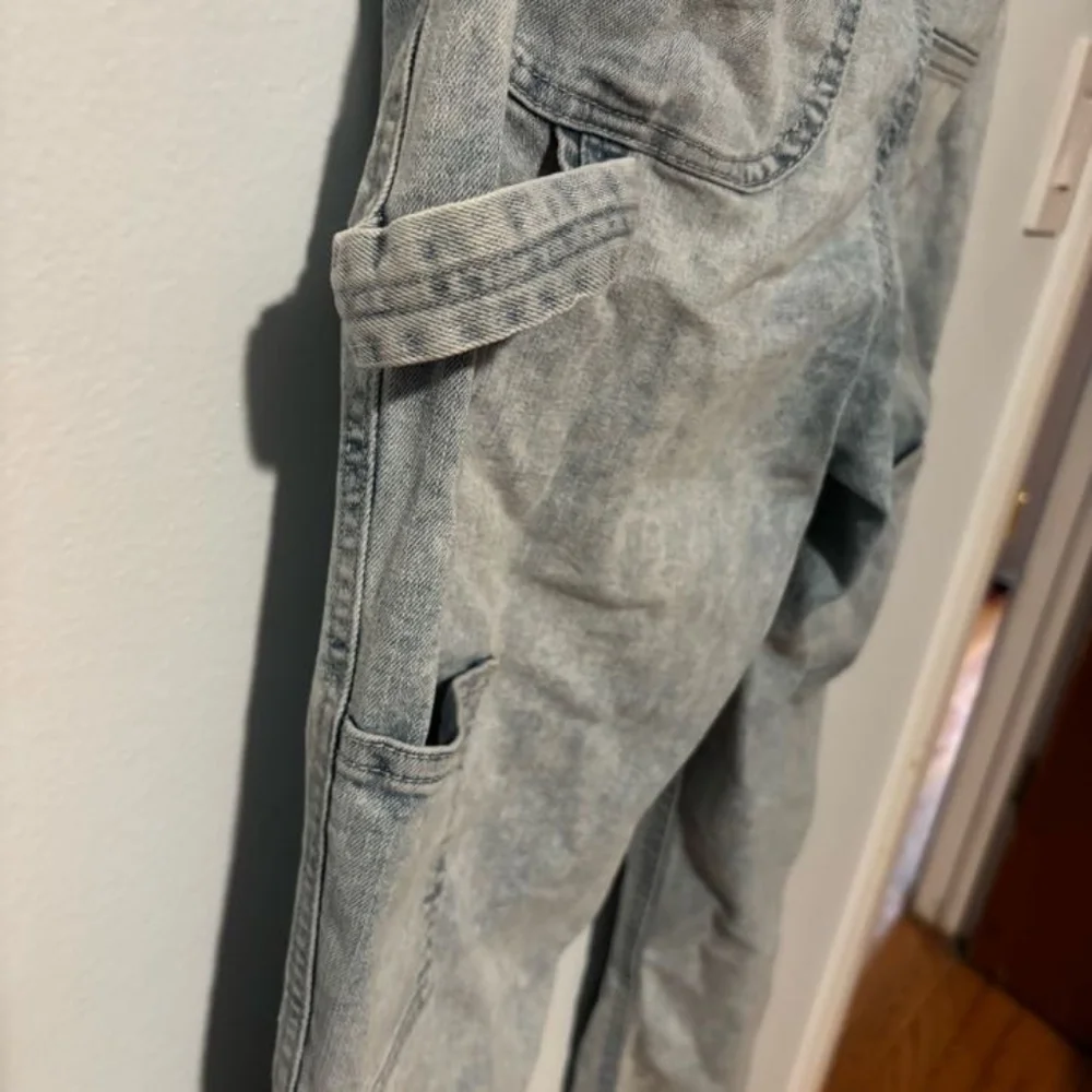 Ardene Mom Cargo High Rise Light Wash Elastic Waist Jeans Size S